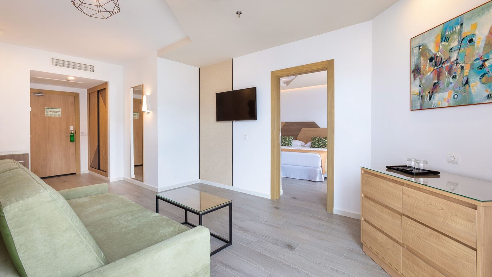 rooms-family-2-bedrooms-2-bathrooms