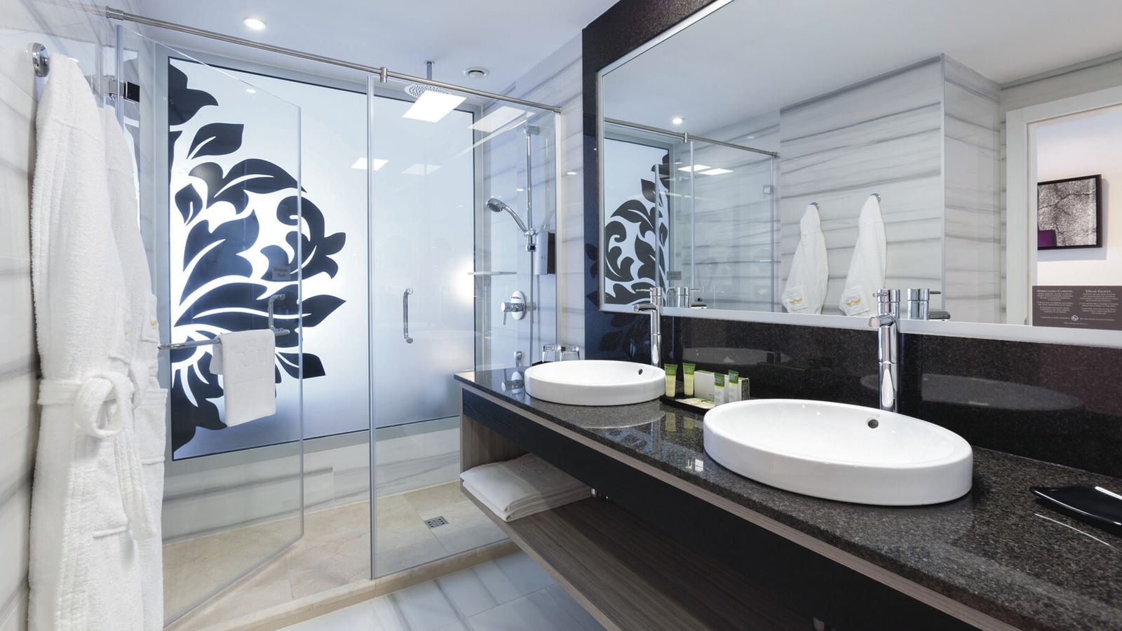 rooms-double-standard-room