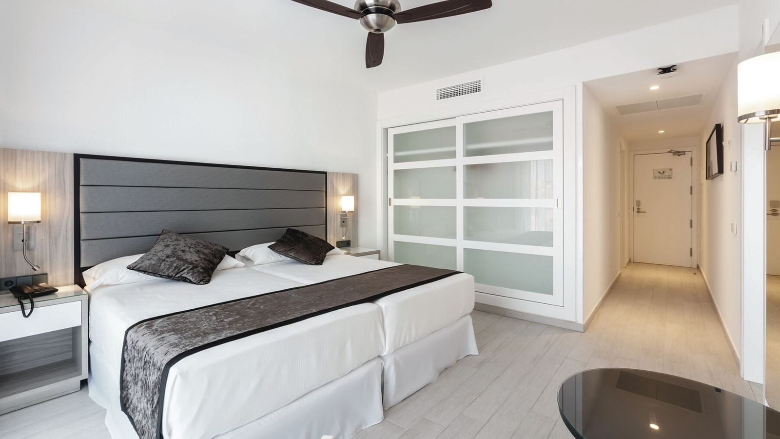 rooms-family-2-bedrooms-standard