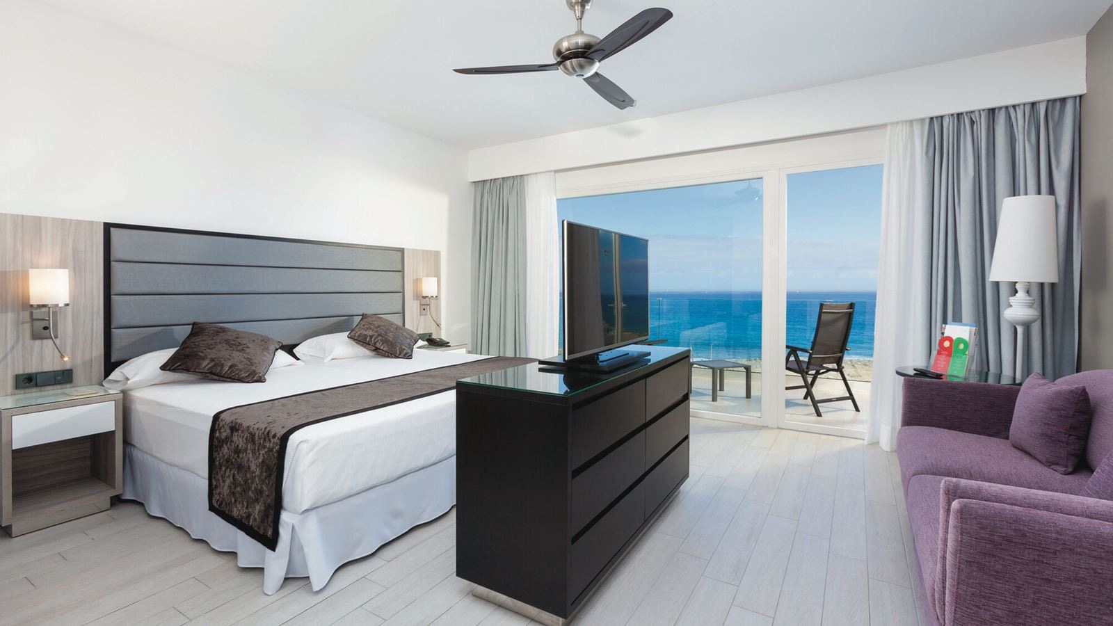rooms-junior-suite-sea-view