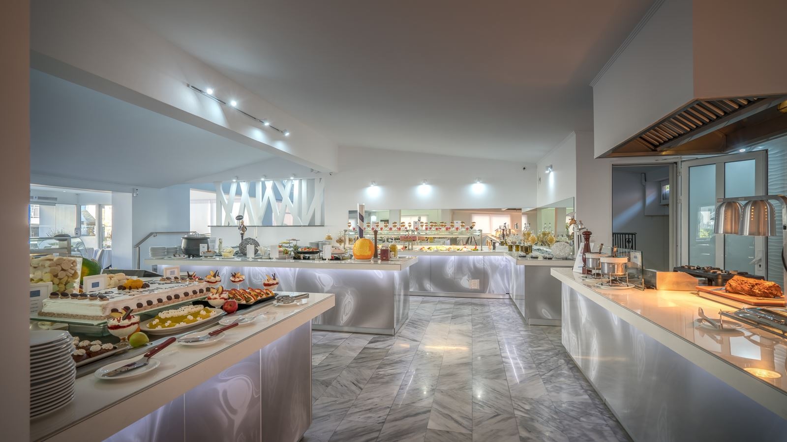 restaurants-restaurant