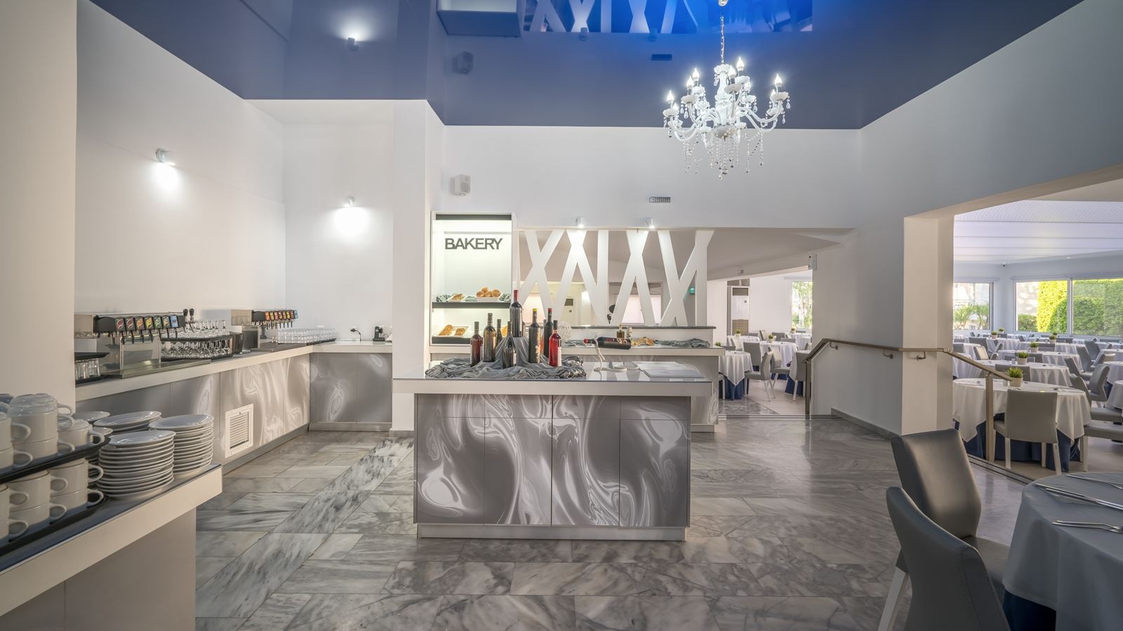 restaurants-restaurant