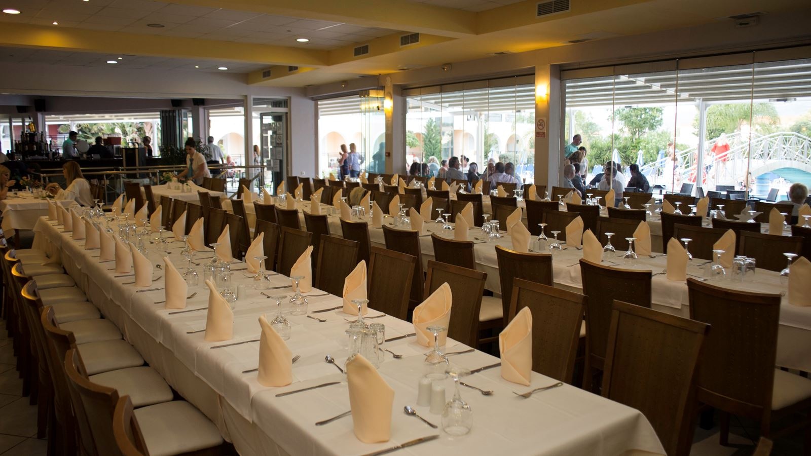 restaurants-main-restaurant