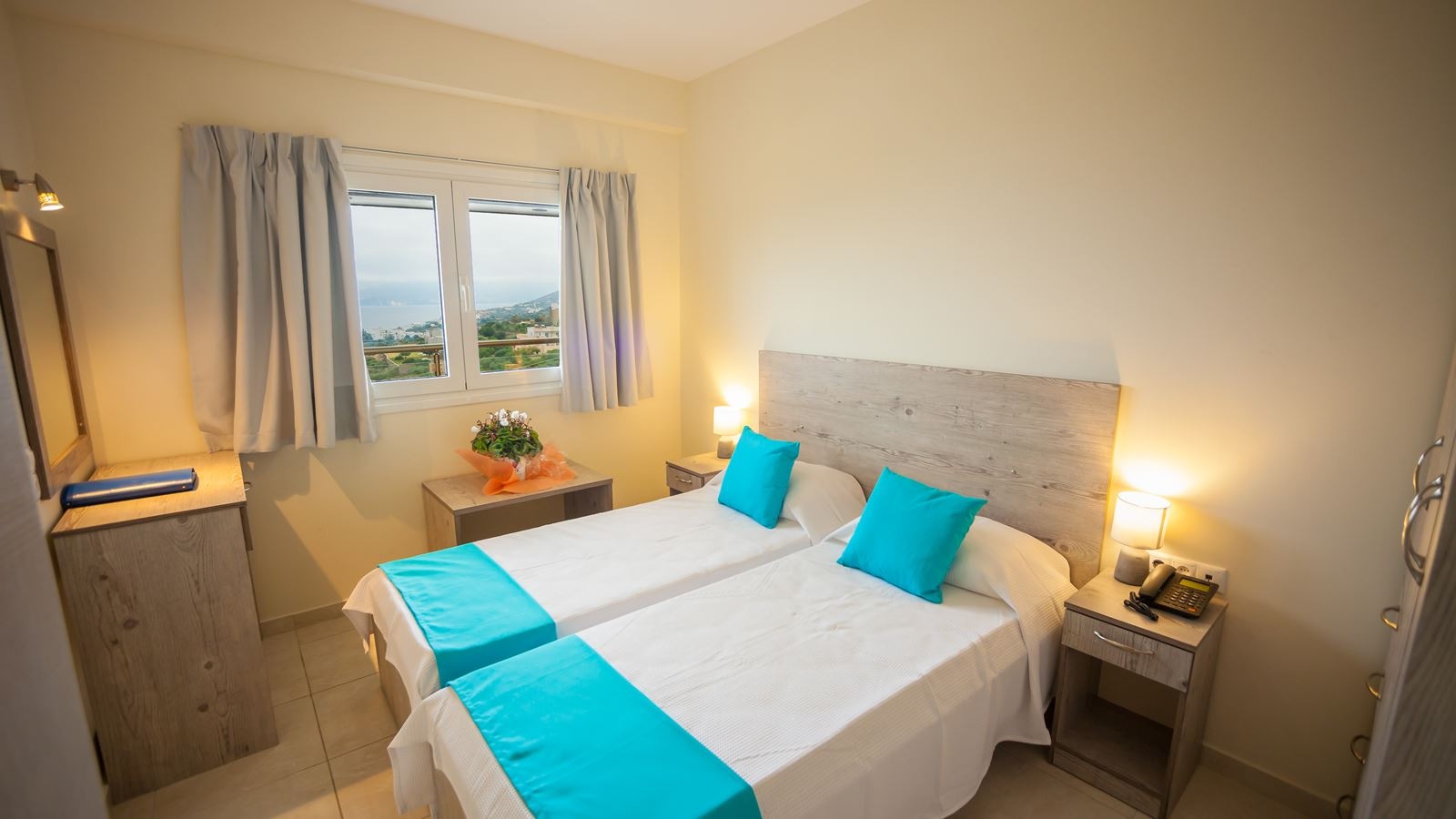 rooms-family-apartment