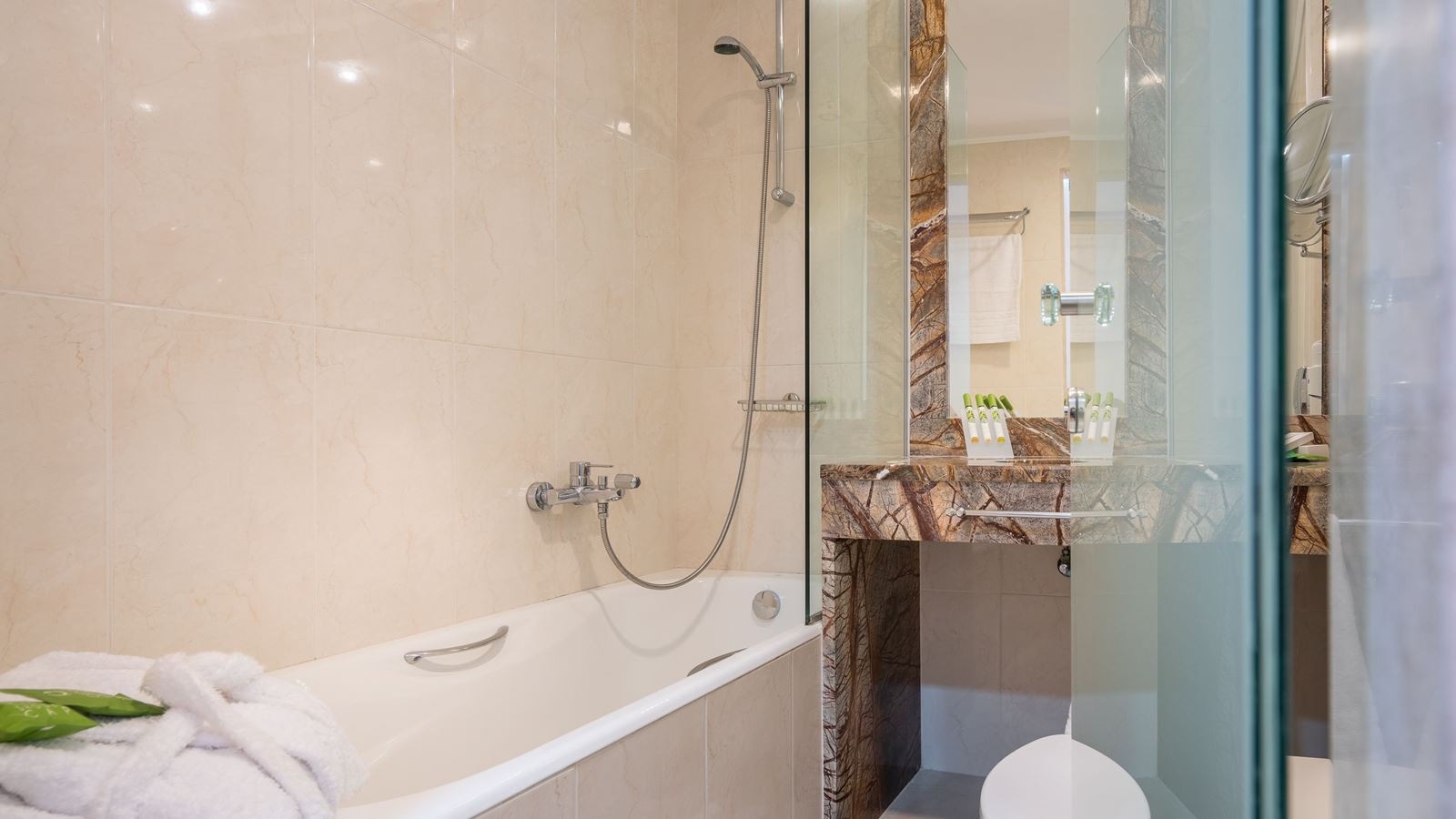 rooms-superior-room-sea-view