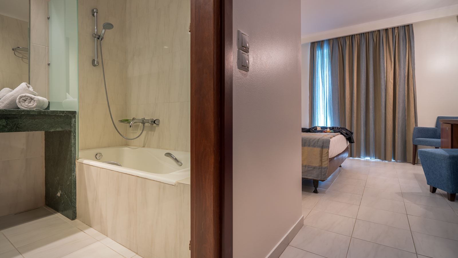 rooms-executive-suite