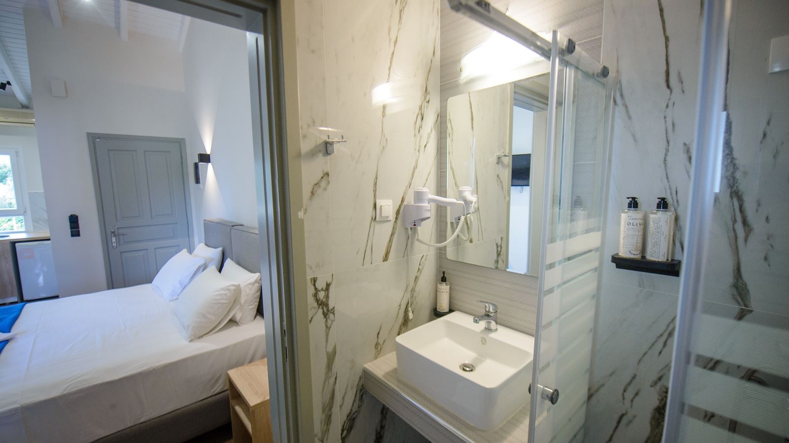 rooms-1-bedroom-apartments