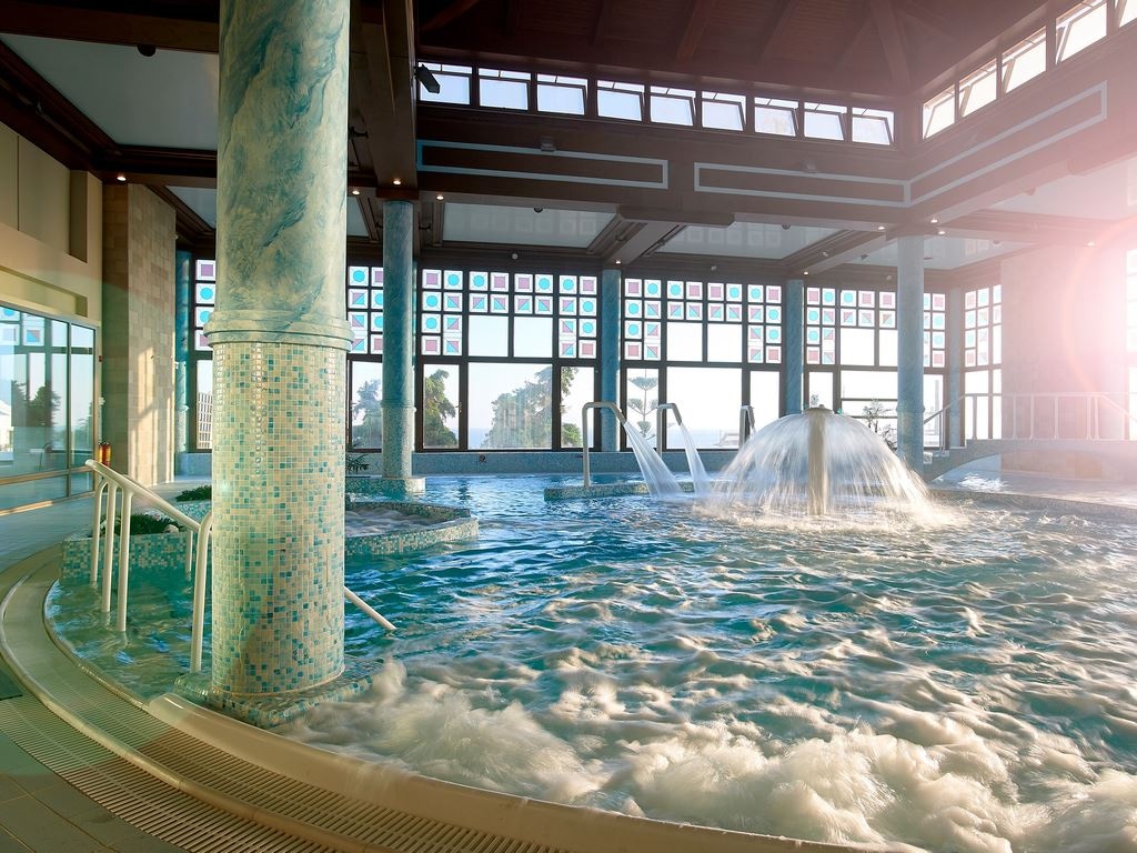 pools-indoor-pool