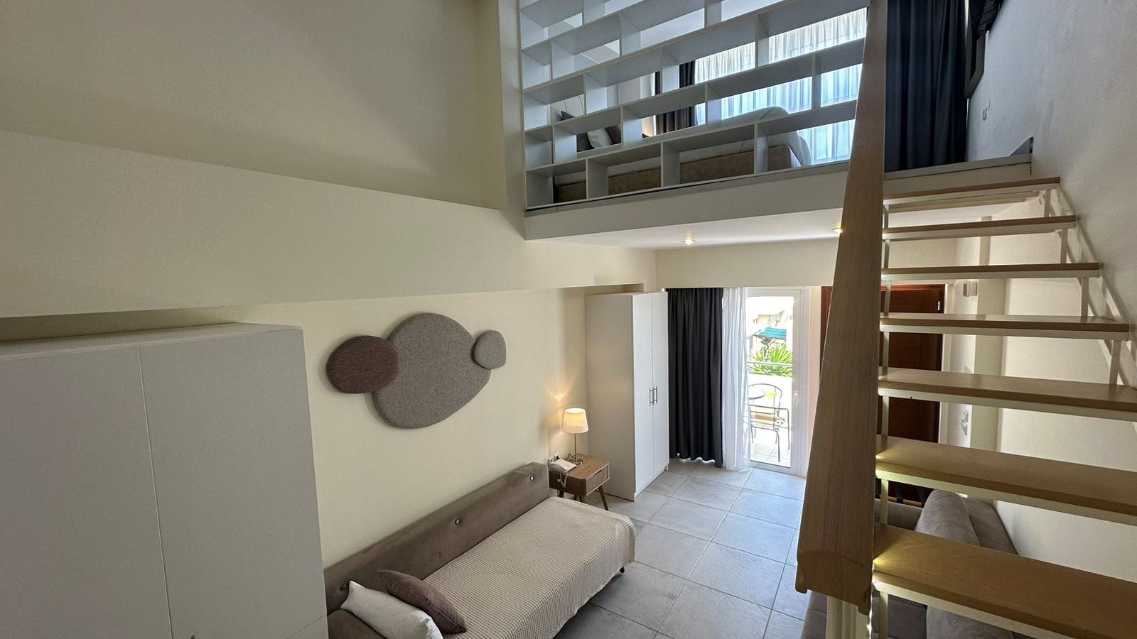 rooms-suite-junior-2-rooms