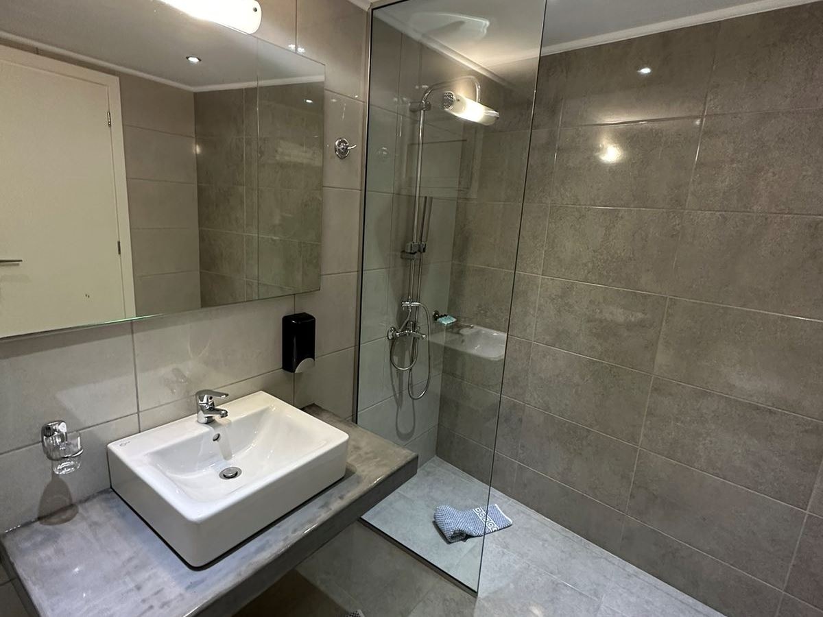 rooms-suite-junior-2-rooms