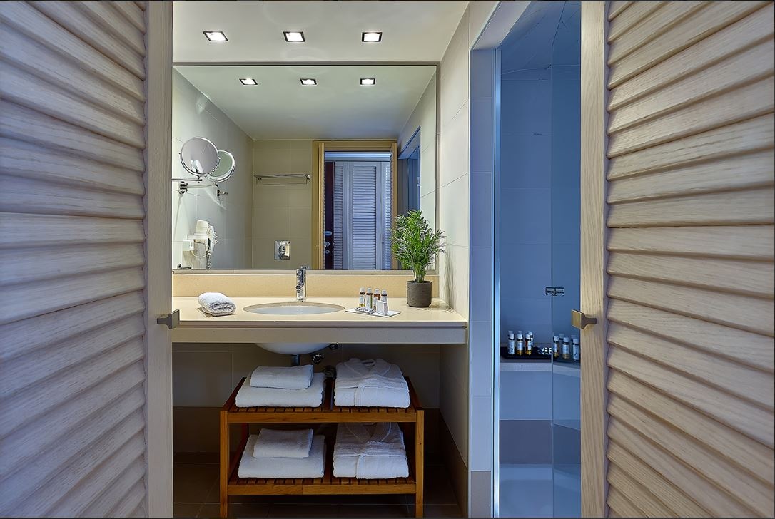 rooms-superior-room-garden--mountain-view--balcony