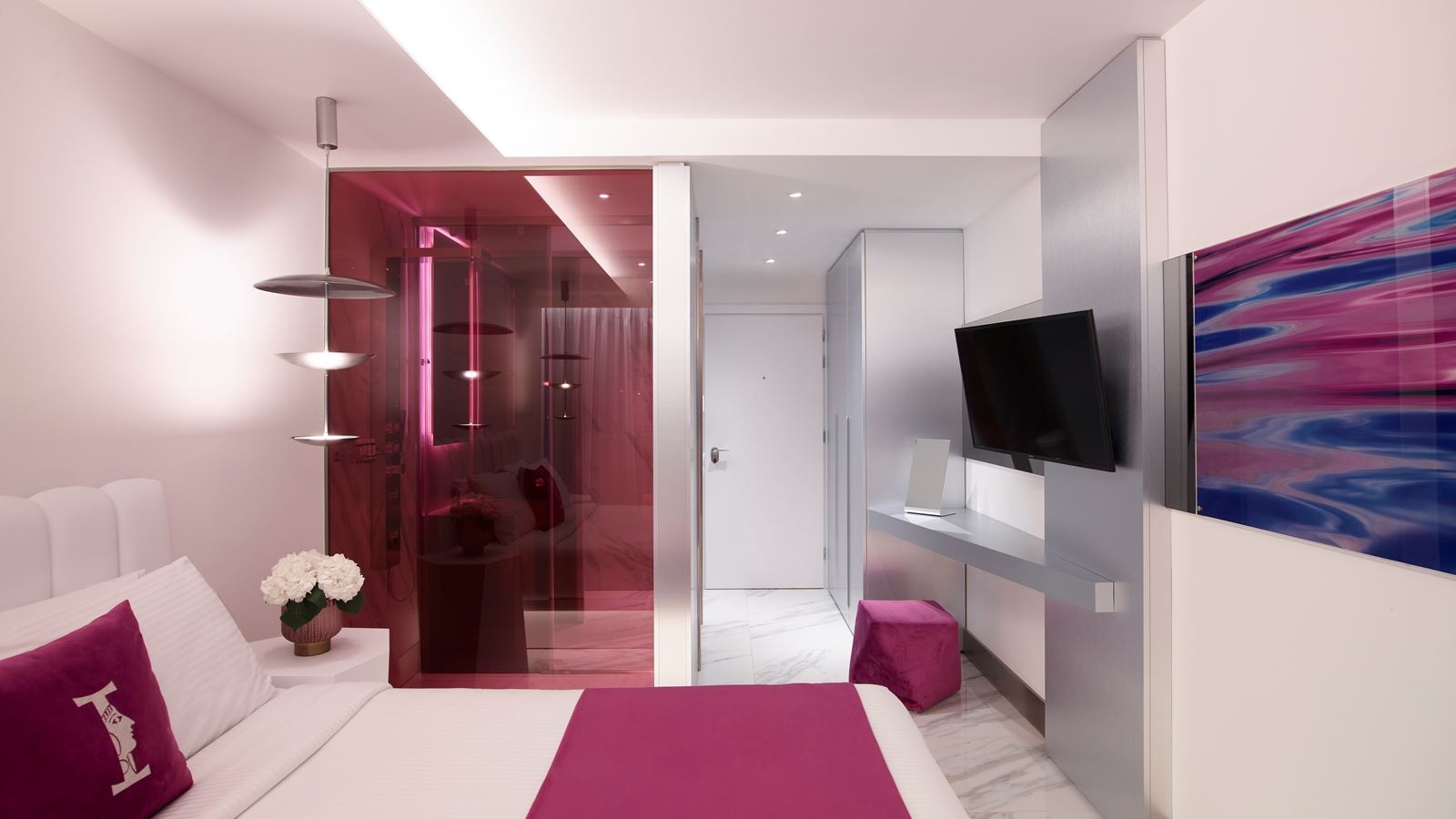 rooms-silver-double-land-view