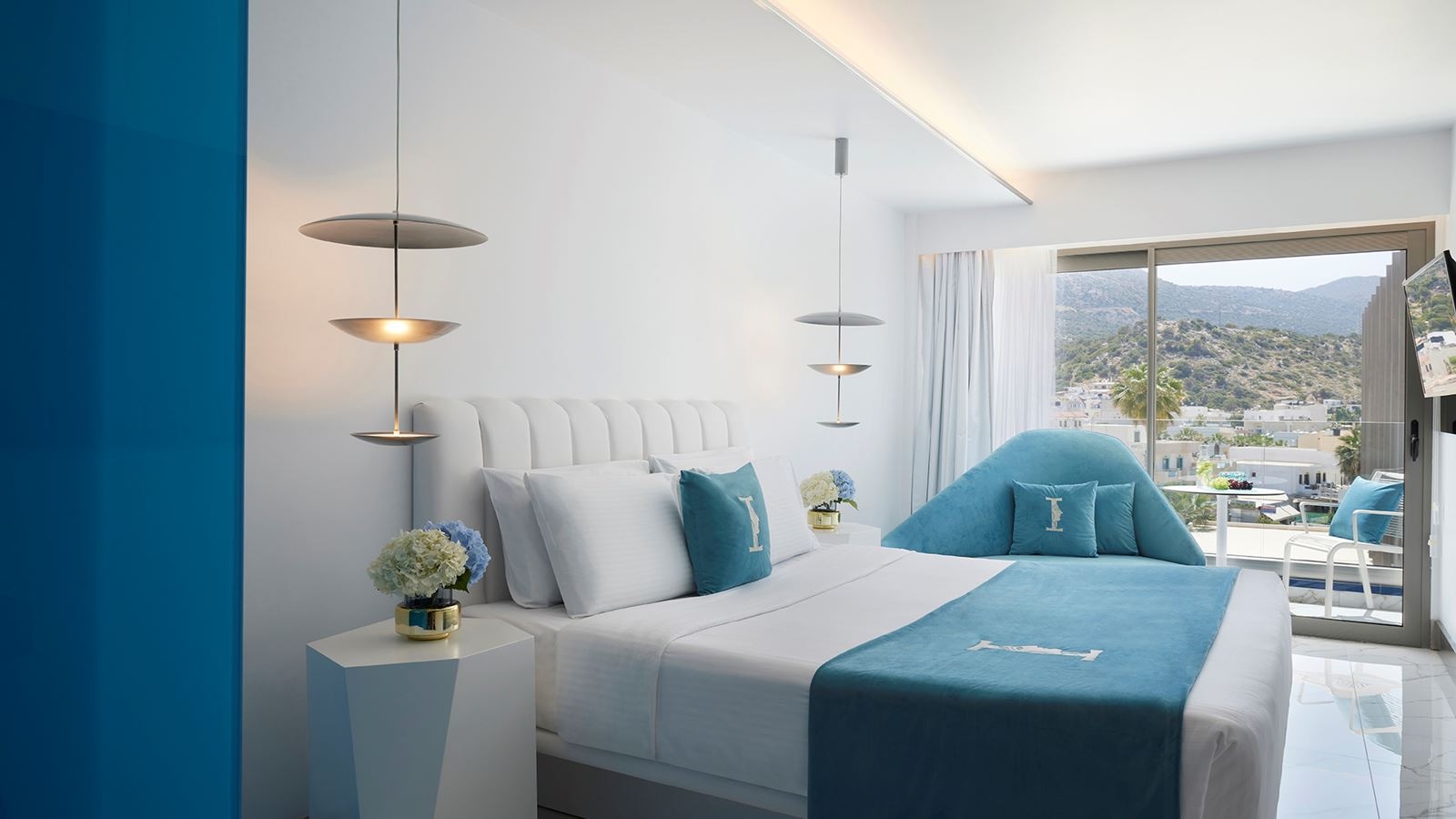 rooms-silver-singleuse-land-view