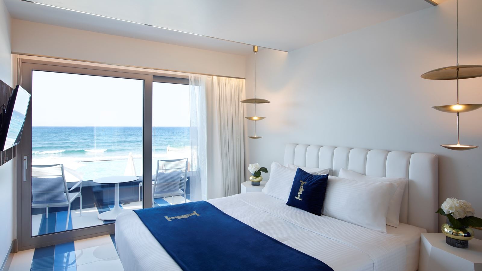 rooms-gold-executive-suite-sea-view