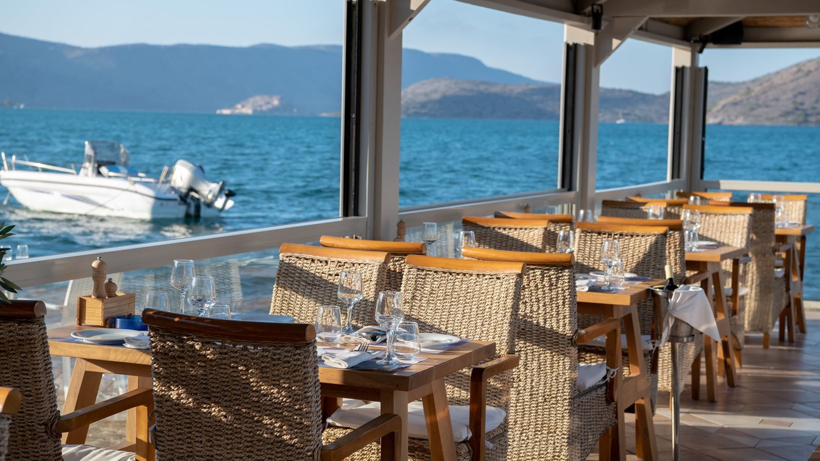 restaurants-blue-sea-ala-carte-restaurant