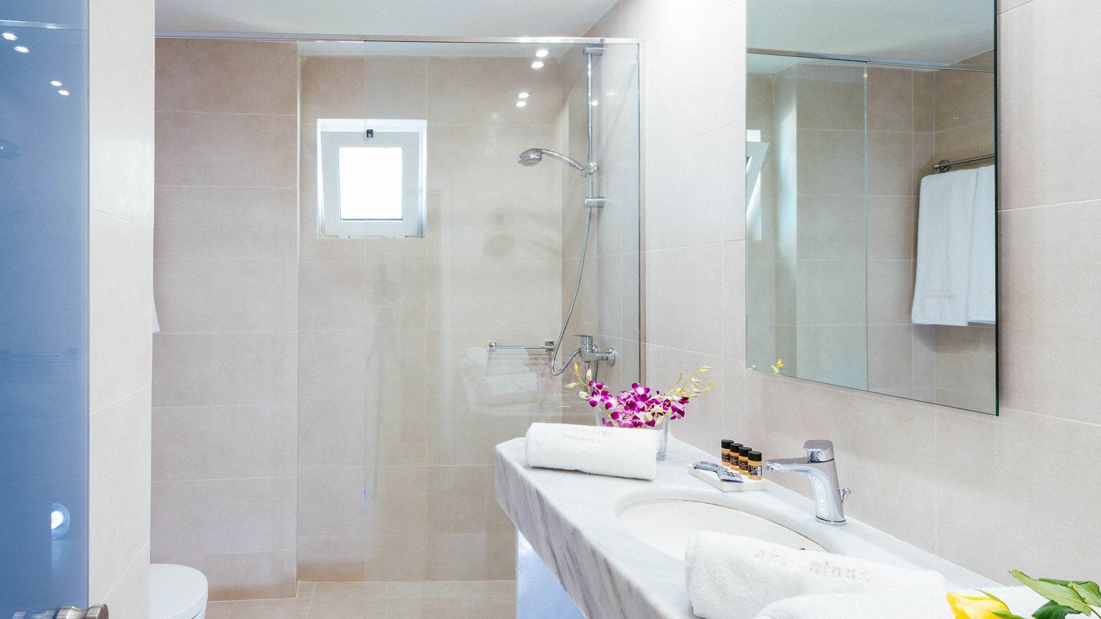 rooms-double-superior-room