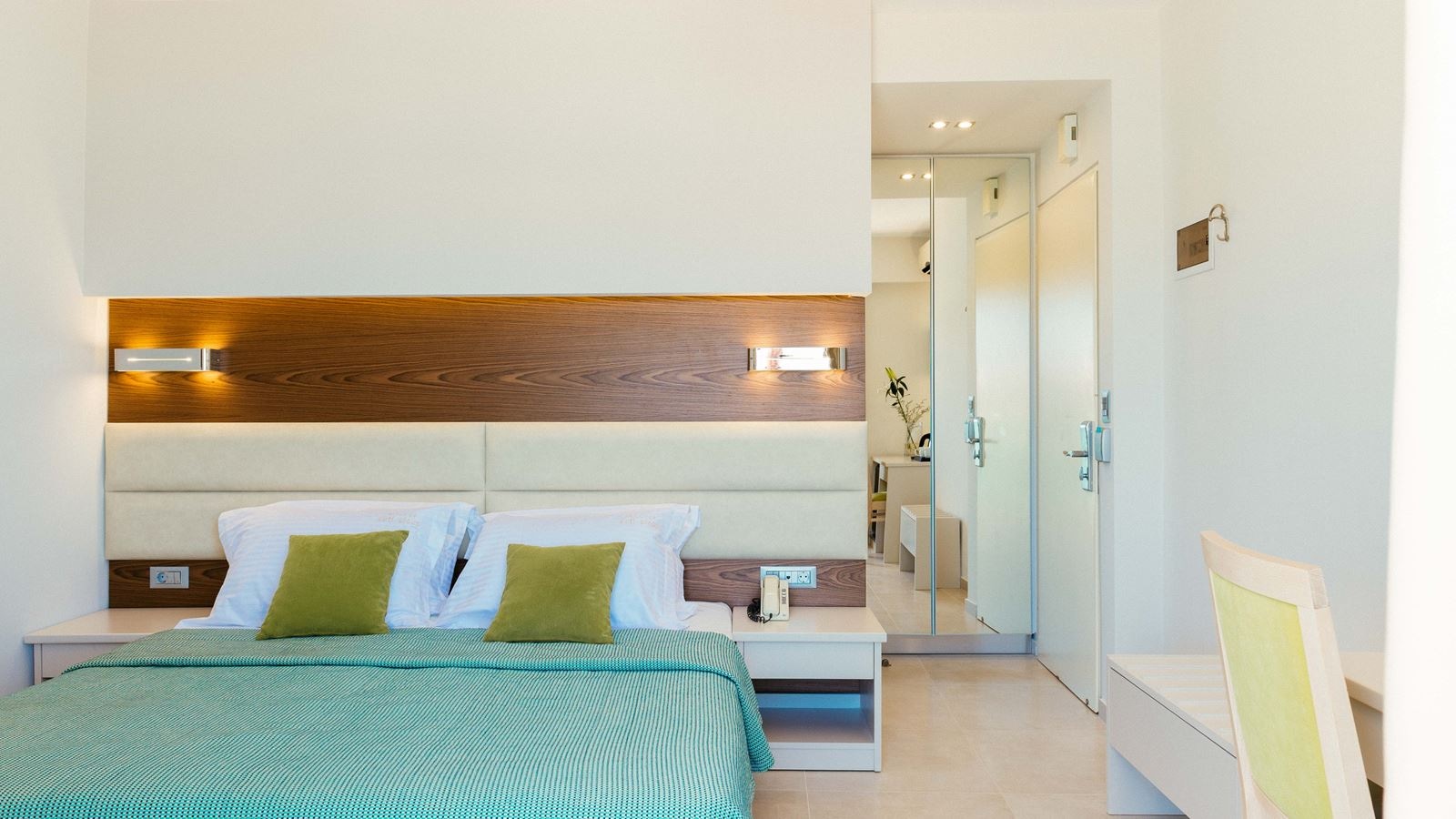 rooms-side-sea-view-double-room