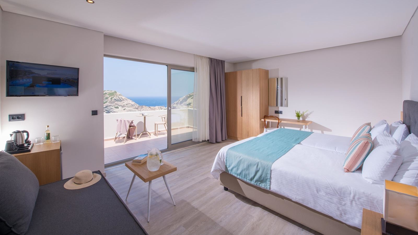 rooms-room-superior-sea-view