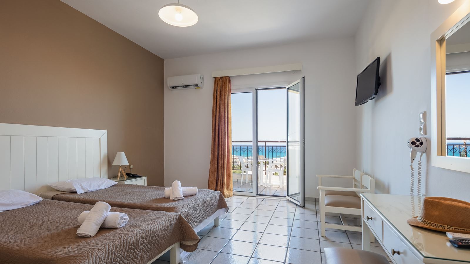 rooms-double-room-seaview-balcony-or-terrace