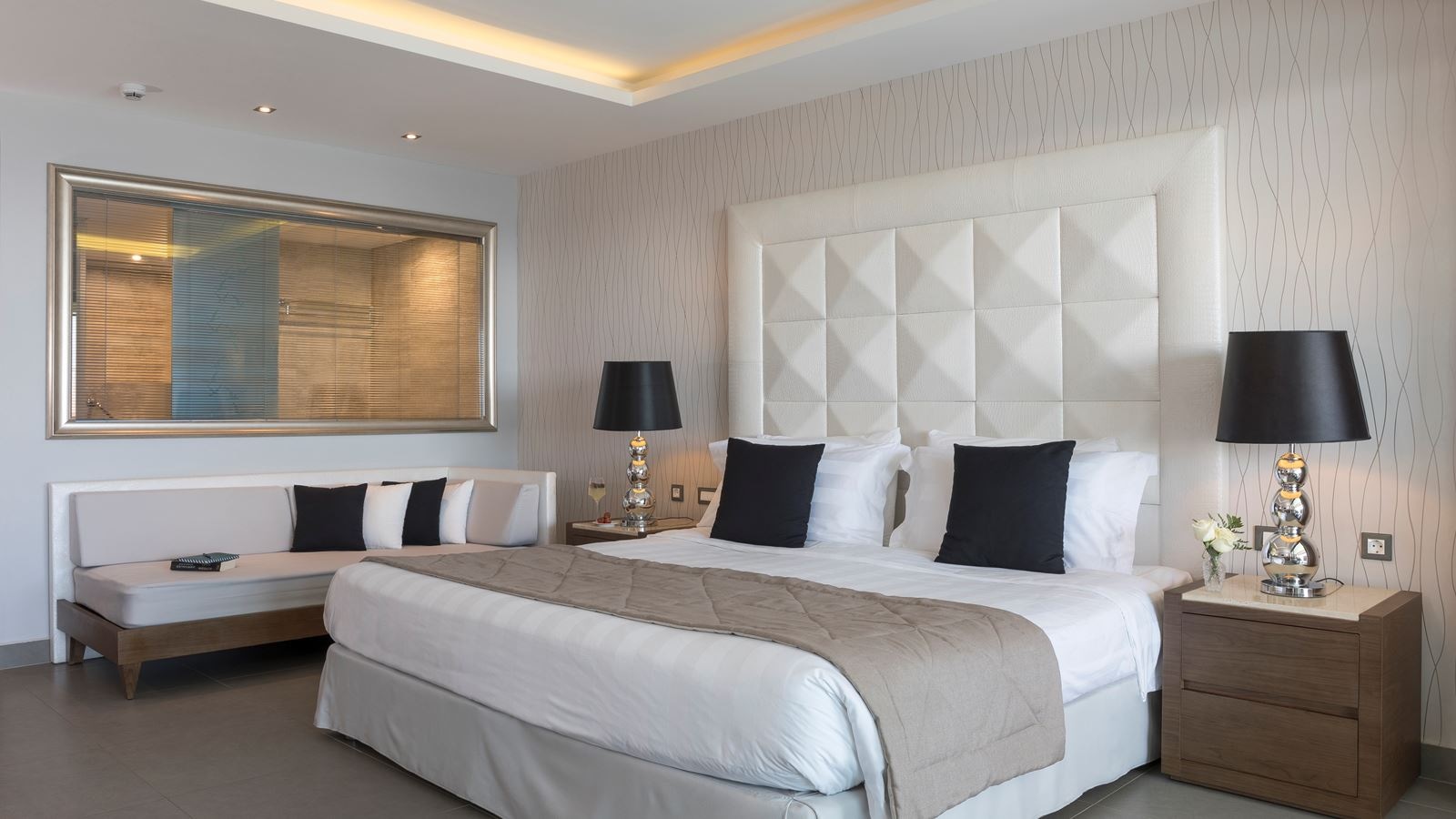 rooms-superior-junior-suite-with-private-pool--sea-view