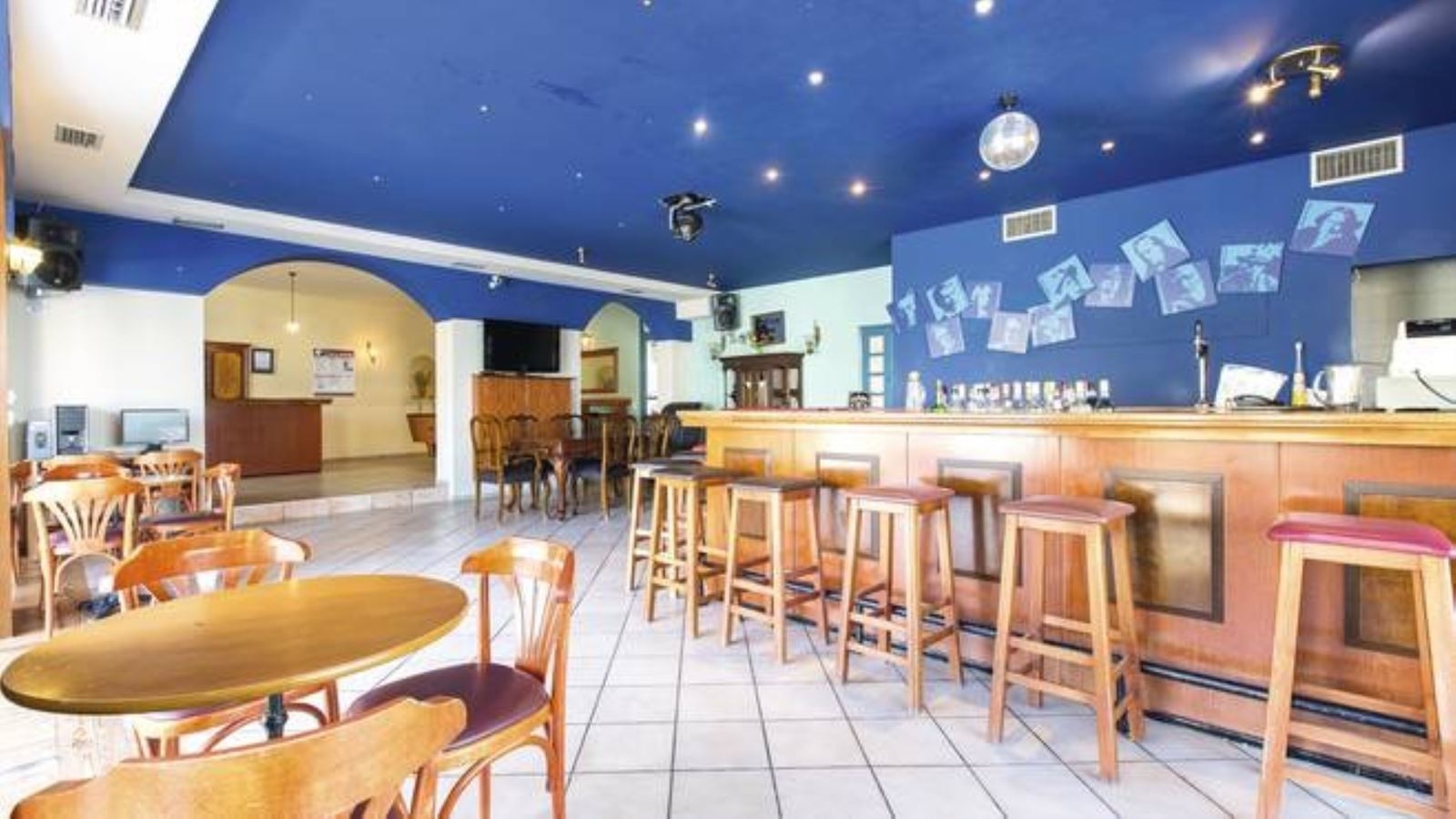 restaurants-breakfast-area