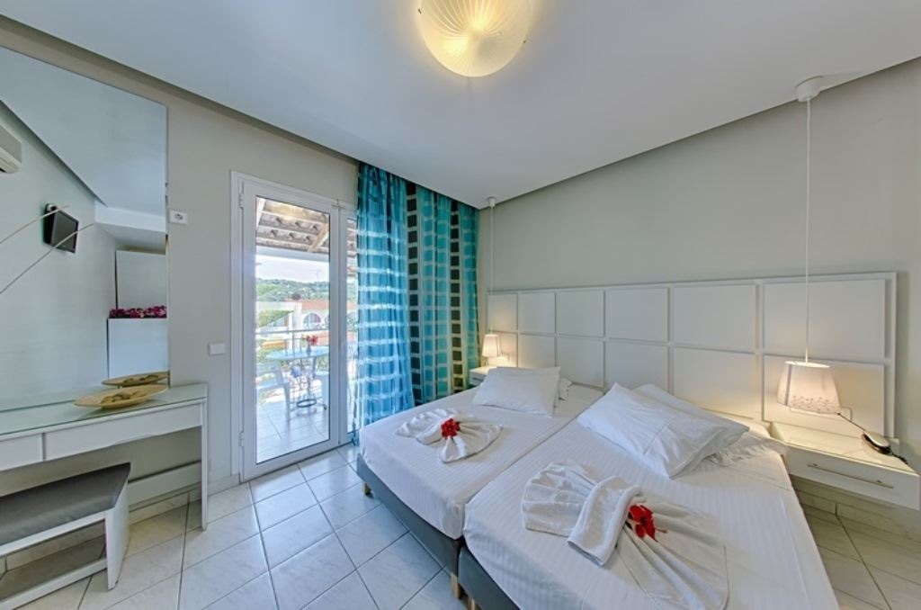 rooms-twin-standard-room