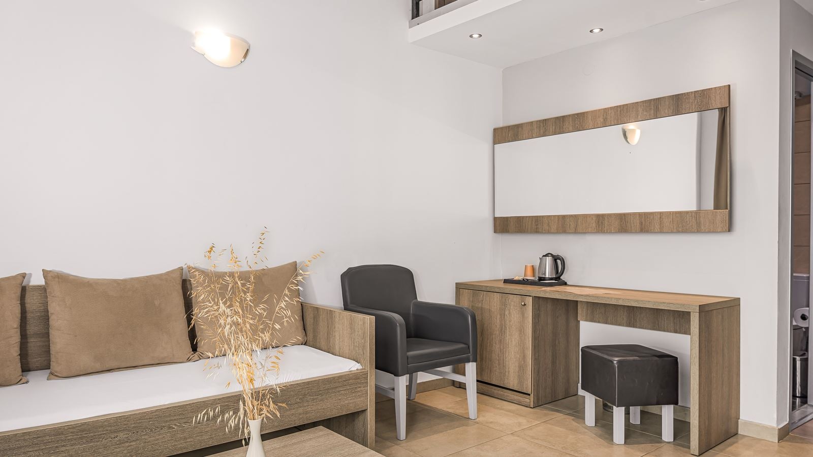 rooms-maisonaitte-sharing-pool---sea-view