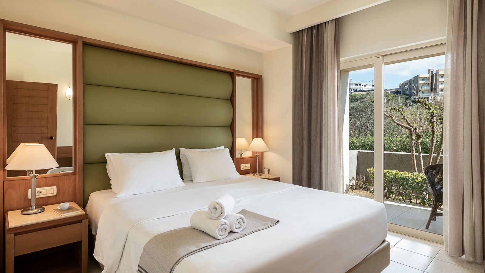 rooms-inland-view-suite