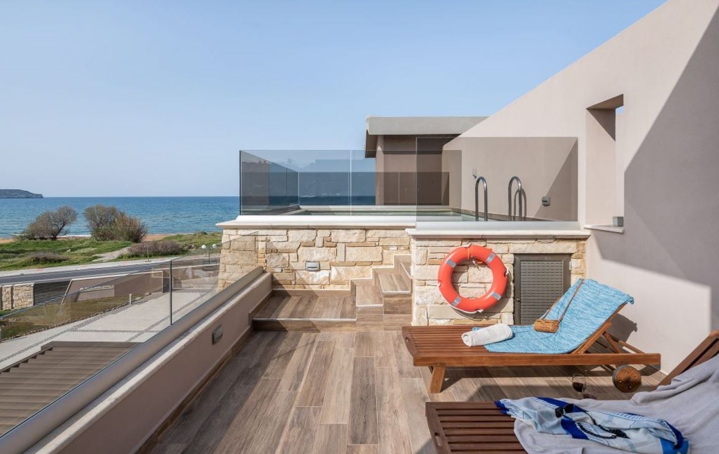 rooms-luxury-dome-suite-sea-view-with-private-pool