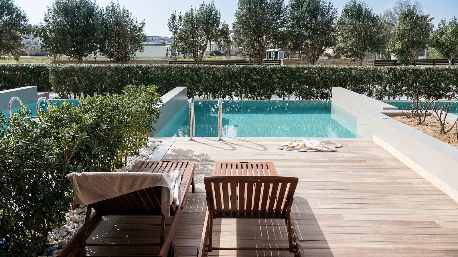 rooms-luxury-room-with-private-pool