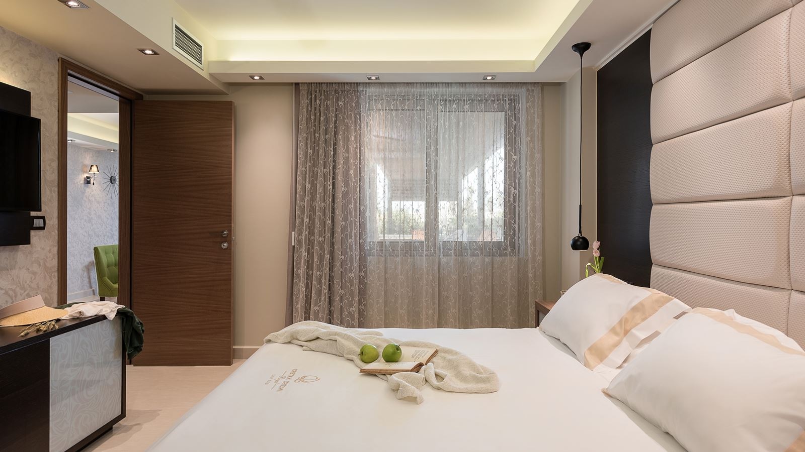 rooms-luxury-execuruve-suite-sea-view