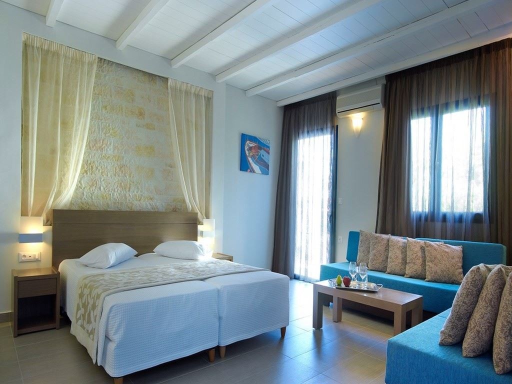 rooms-apartment-1-bedroom-balcony-or-terrace