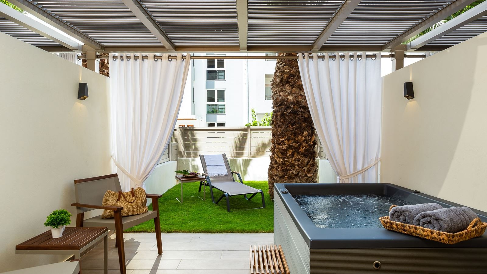 rooms-superior-room-with-jacuzzi