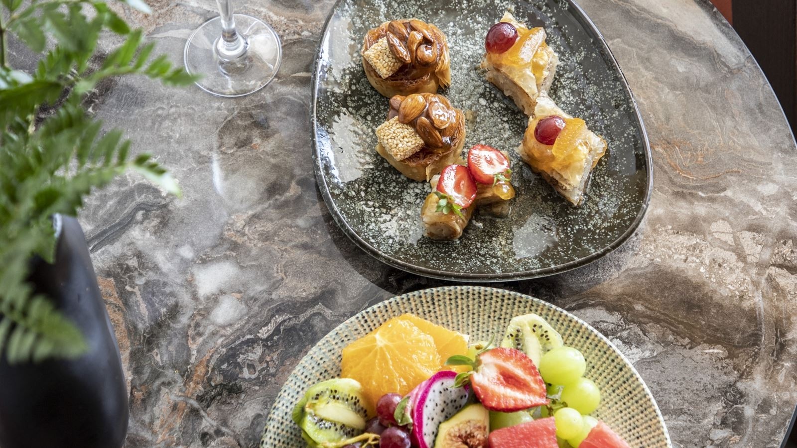 rooms-superior-triple-sliding-door-inland-view