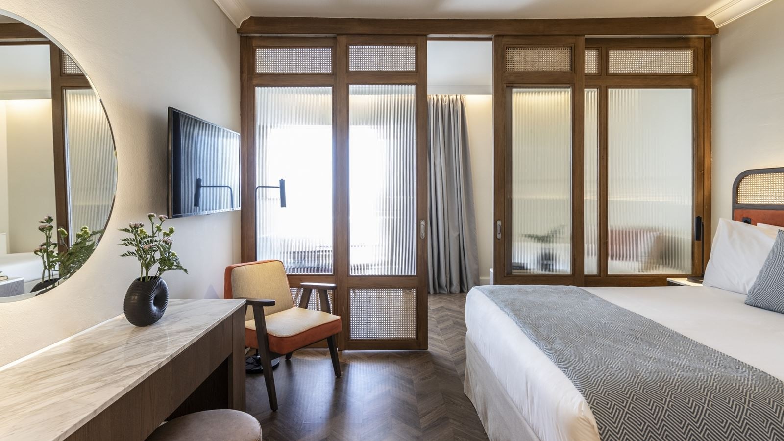 rooms-superior-triple-sliding-door-sea-view