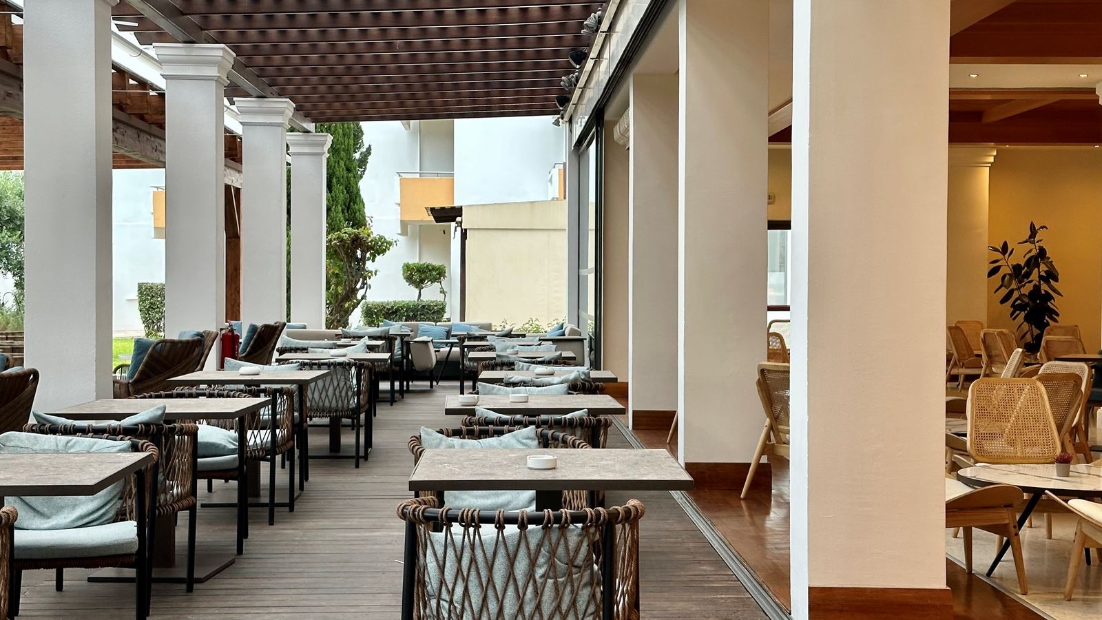 bars-nymphy-main-bar