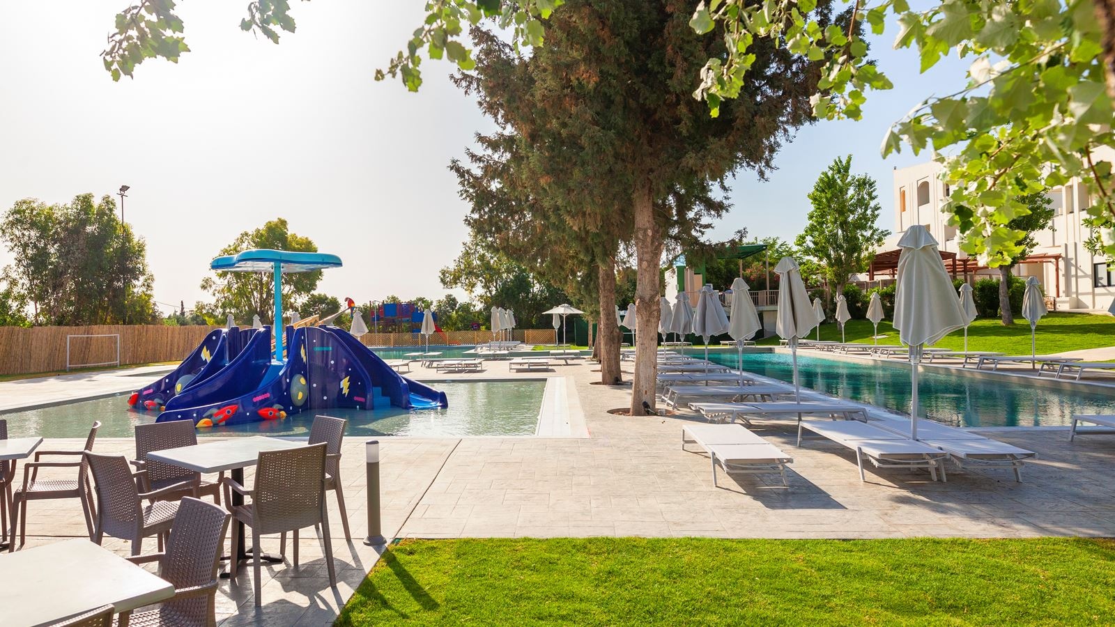 pools-outdoor-childrens-pool