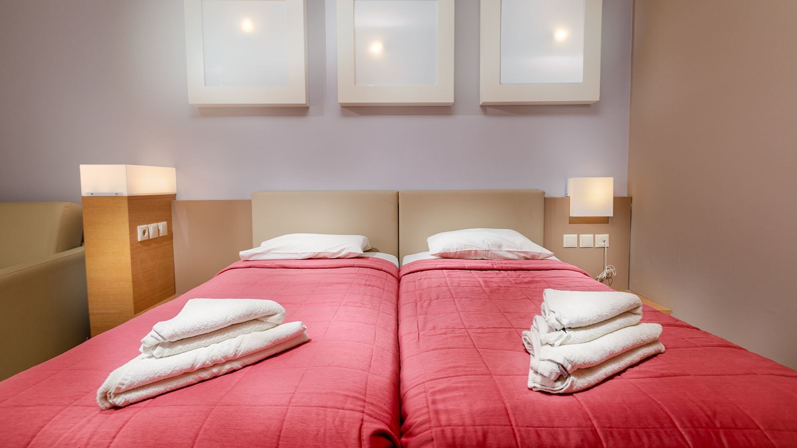 rooms-single-sea-view-balcony