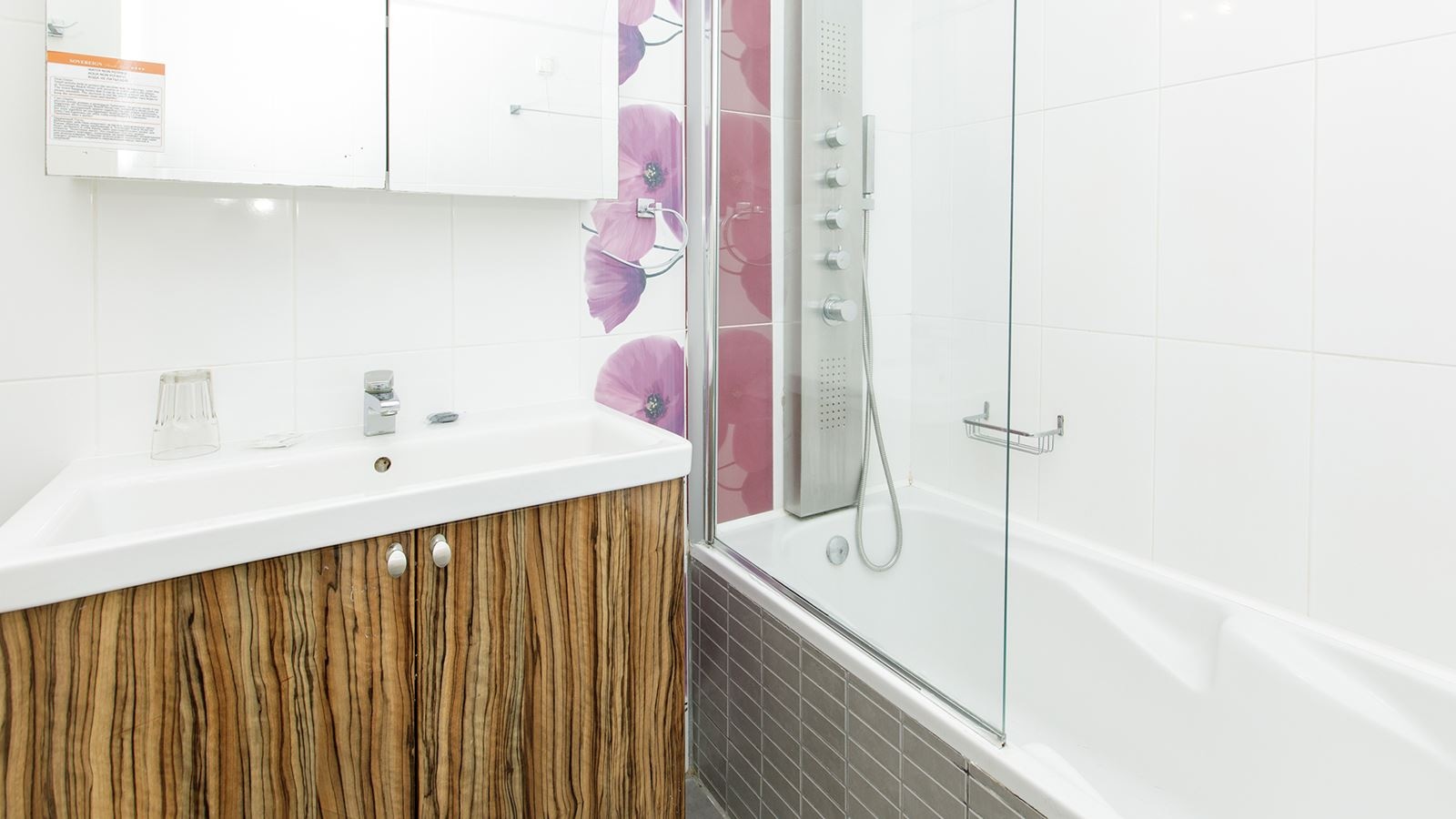 rooms-twin-sea-view-balcony