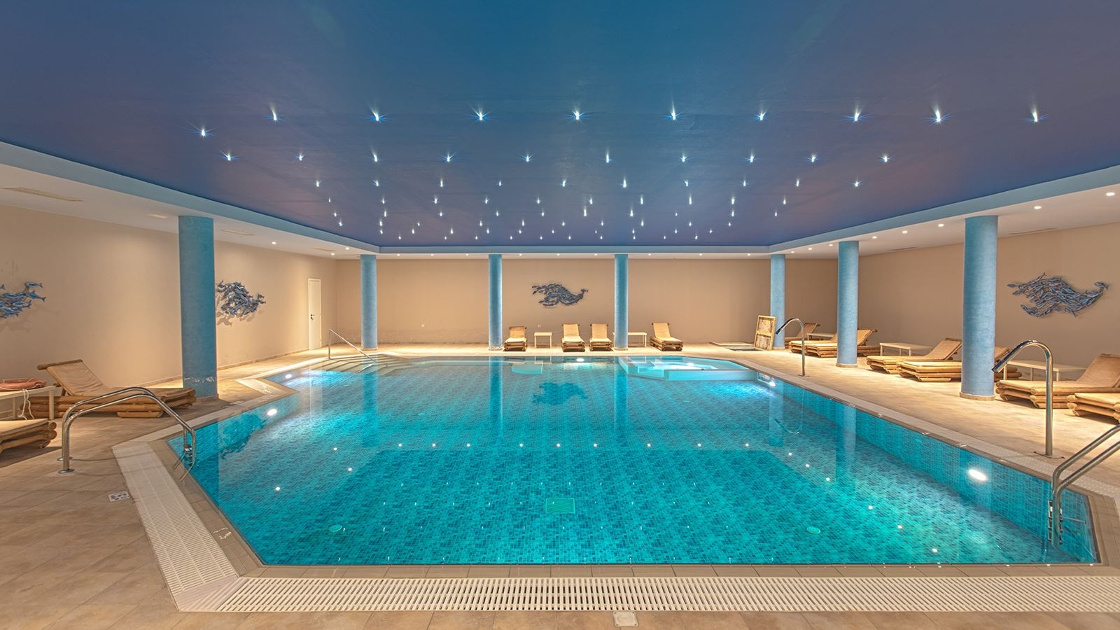 pools-indoor-pool