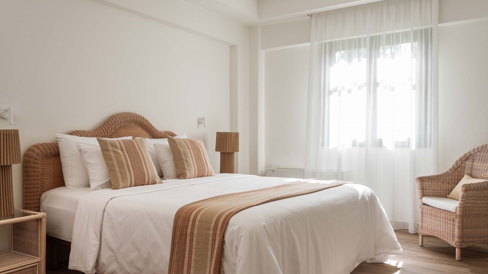 rooms-family-summer-home-shaded-veranda--gardens