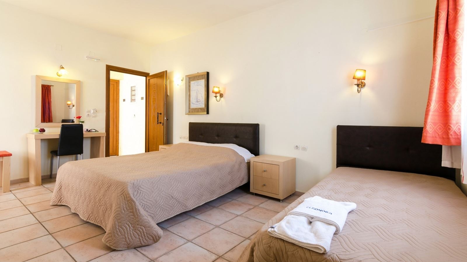 rooms-family-room-4pax