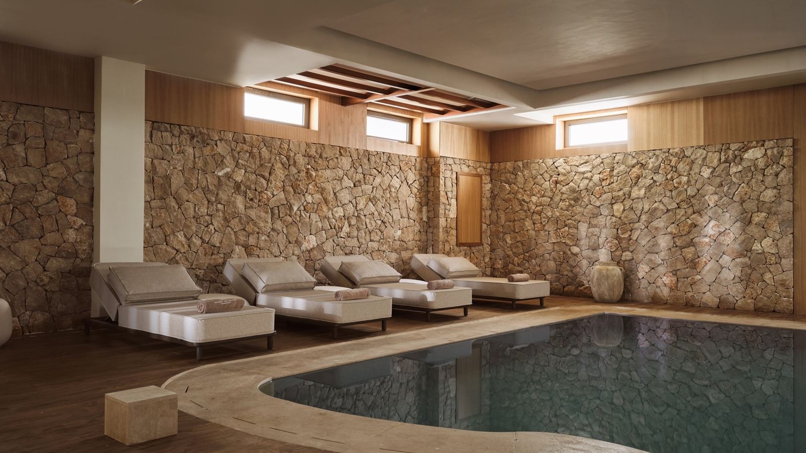 pools-indoor-pool