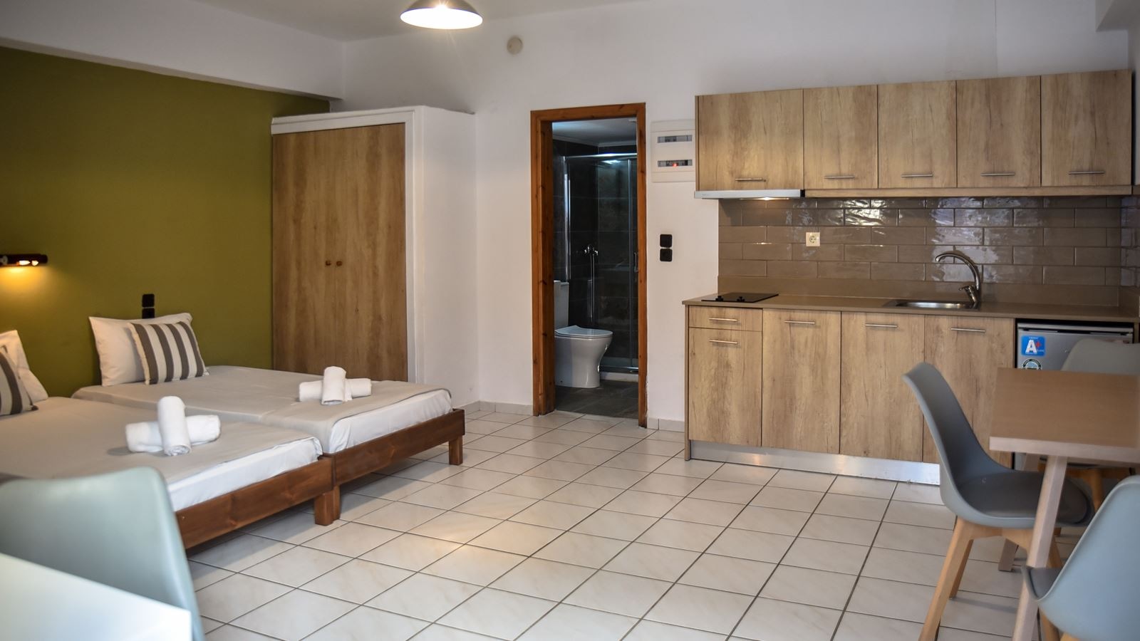 rooms-studio-superior-triple-balcony-or-terrace