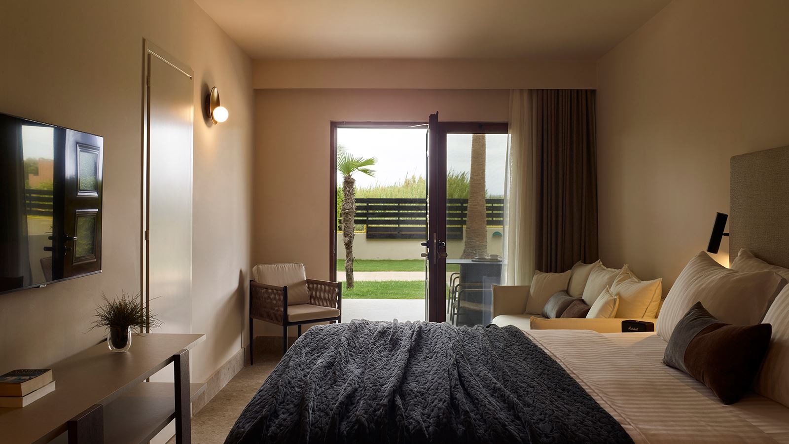 rooms-superior-double-garden-view