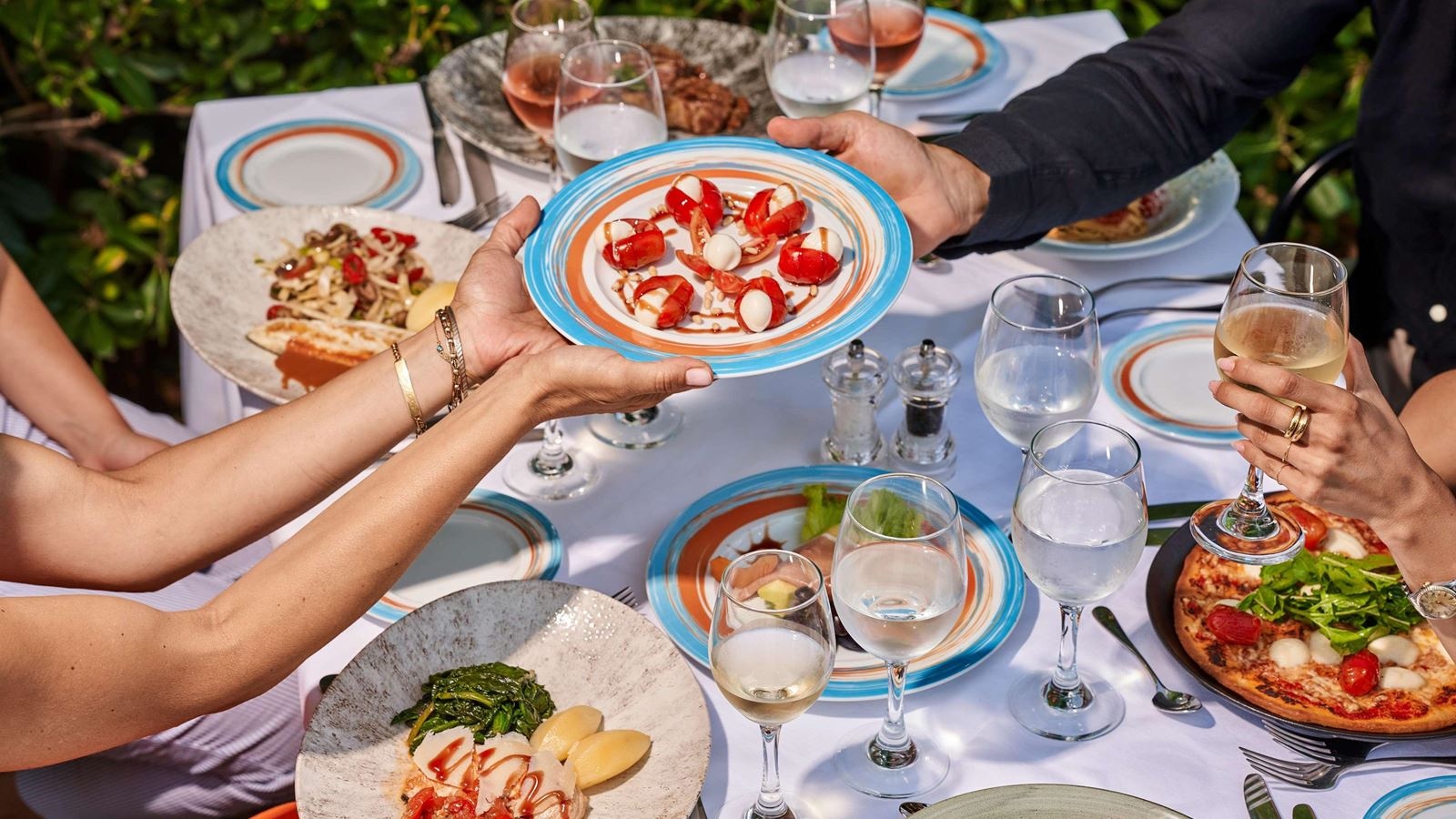 restaurants-restaurants