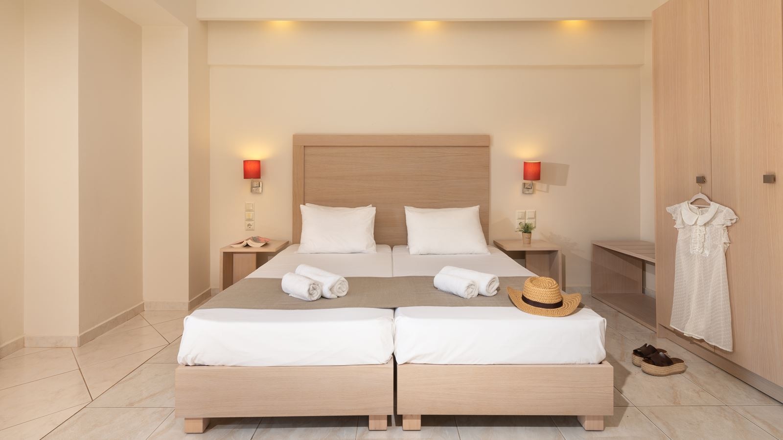 rooms-superior-double-landview-balcony-or-terace