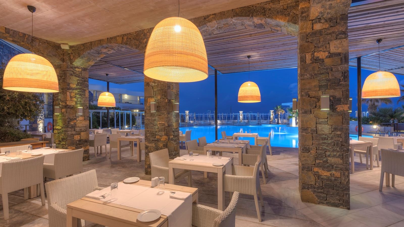 restaurants-the-stone-lunch-a-la-carte-greek--mediterranean-restaurant