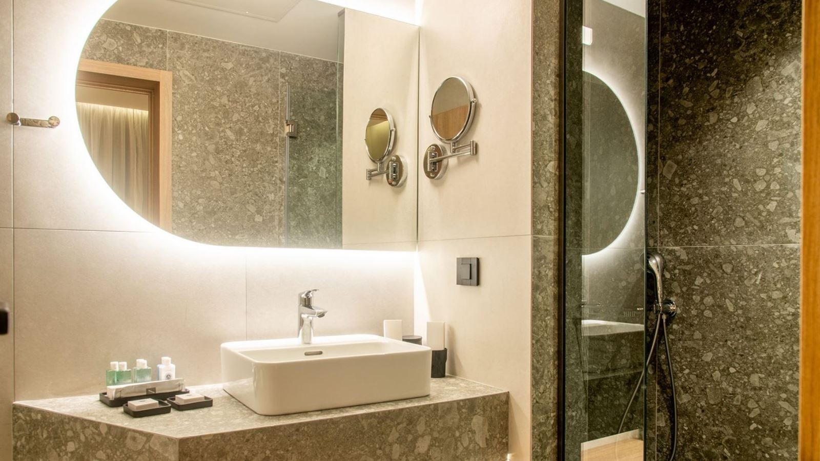 rooms-double-room-garden-view-for-single-use