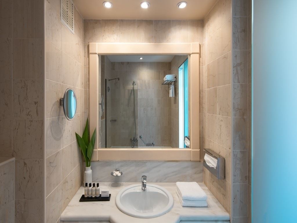 rooms-double-bungalow-garden-view